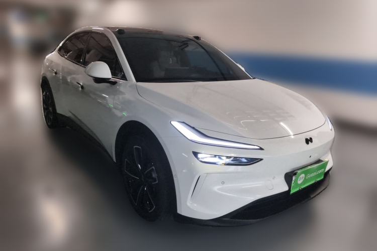 Used ONVO L60 2025 Model—60 kWh Rear-Wheel-Drive Version Front Right 45 Deg