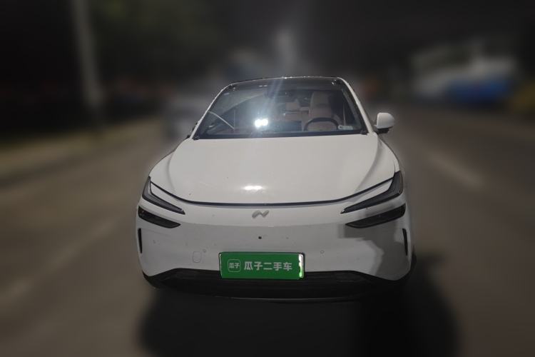 Used ONVO L60 2025 Model—60 kWh All-Wheel-Drive Version Front