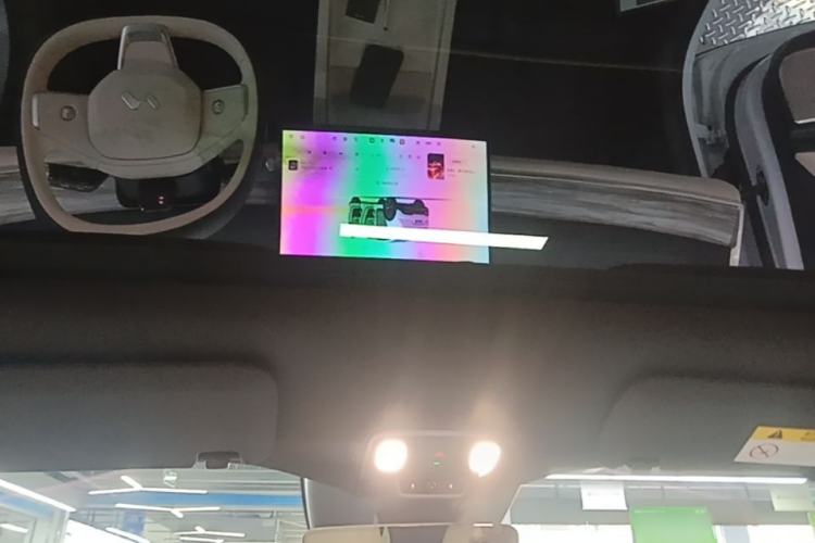 Used ONVO L60 2025 Model—60 kWh Rear-Wheel-Drive Version Headliner