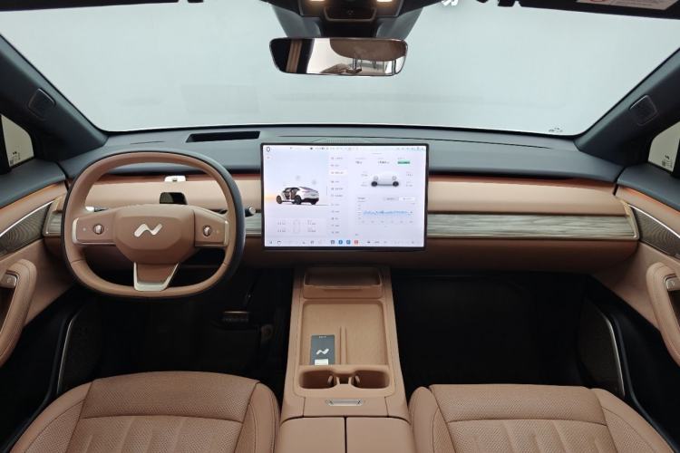 Used ONVO L60 2025 Model—60 kWh Rear-Wheel-Drive Version Interior 4
