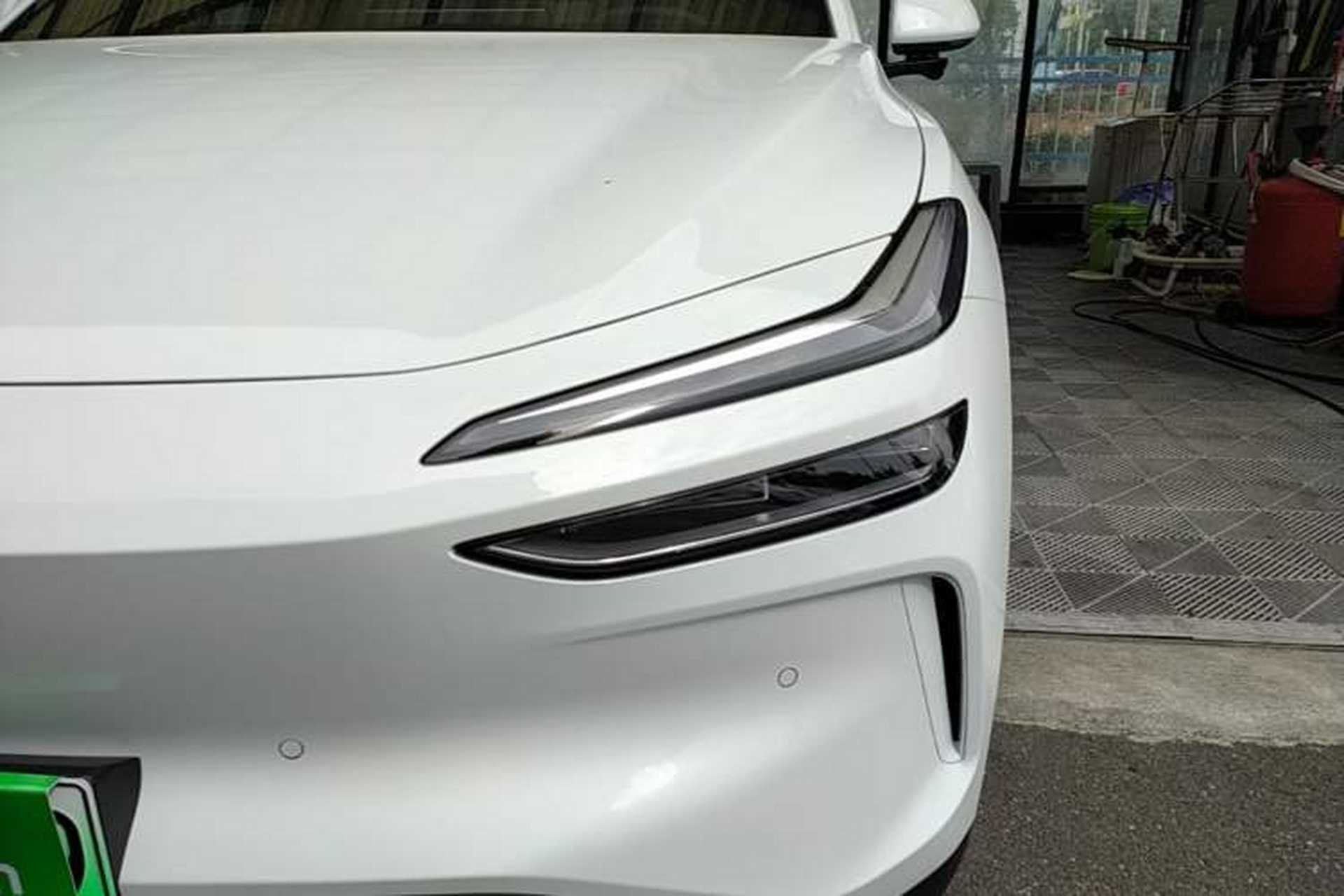 Used ONVO L60 2025 Model—60 kWh Rear-Wheel-Drive Version Left Front Headlight