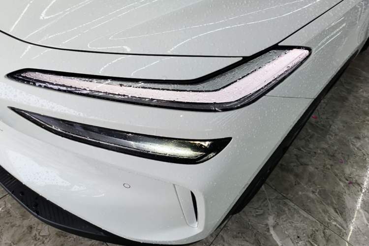 Used ONVO L60 2025 Model—60 kWh All-Wheel-Drive Version Left Front Headlight