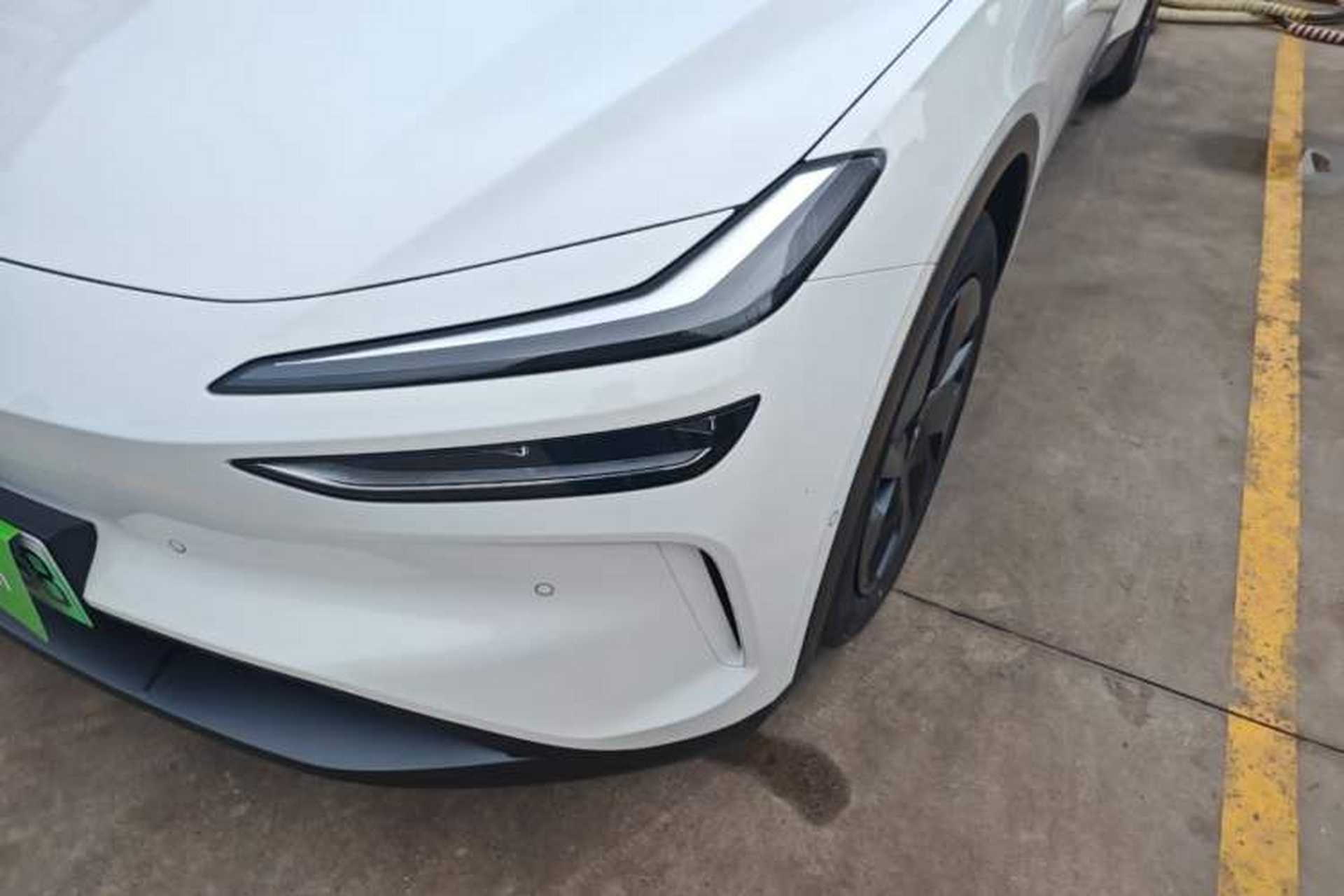Used ONVO L60 2025 Model—60 kWh Rear-Wheel-Drive Version Left Front Headlight
