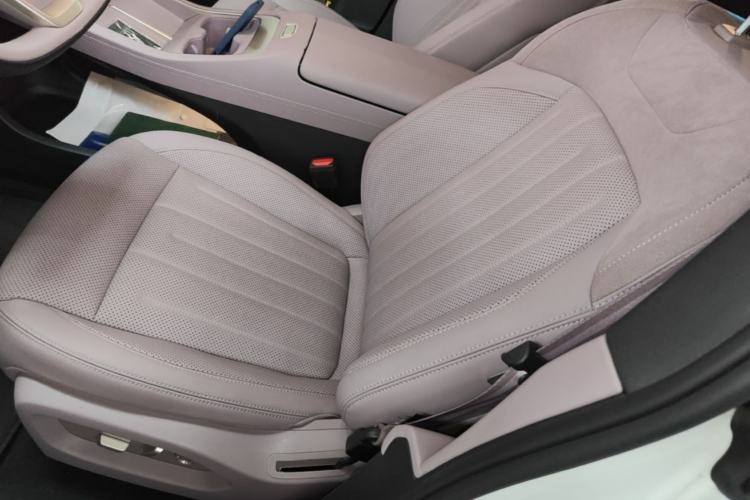 Used ONVO L60 2025 Model—60 kWh Rear-Wheel-Drive Version Left Front Seat