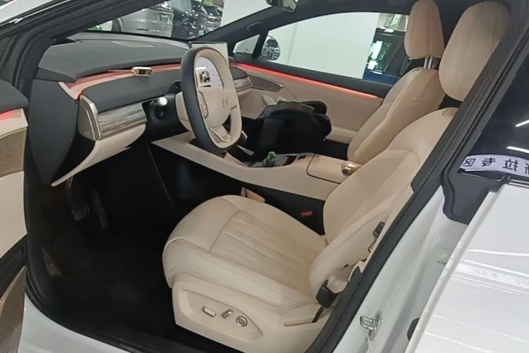 Used ONVO L60 2025 Model—60 kWh Rear-Wheel-Drive Version Left Front Seat