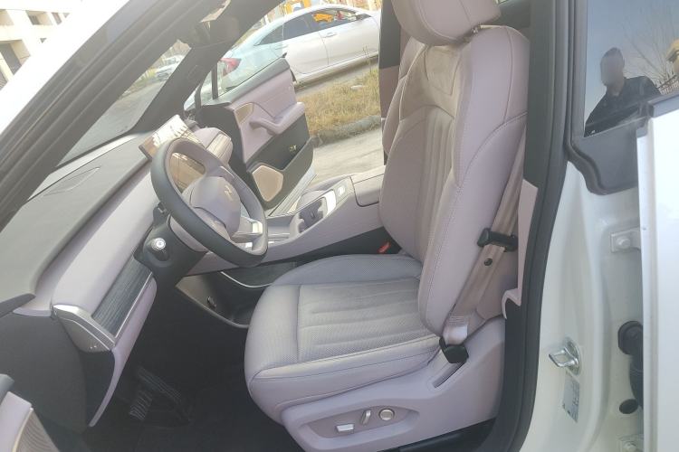 Used ONVO L60 2025 Model—60 kWh Rear-Wheel-Drive Version Left Front Seat