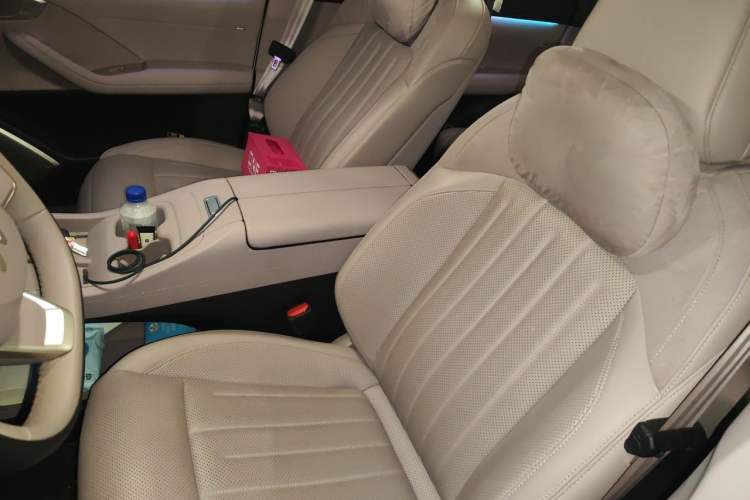 Used ONVO L60 2025 Model—60 kWh Rear-Wheel-Drive Version Left Front Seat