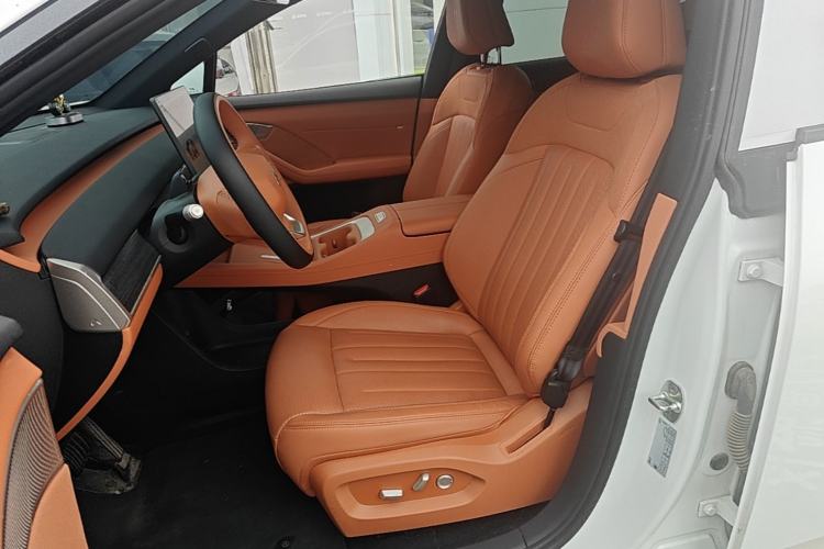 Used ONVO L60 2025 Model—60 kWh Rear-Wheel-Drive Version Left Front Seat