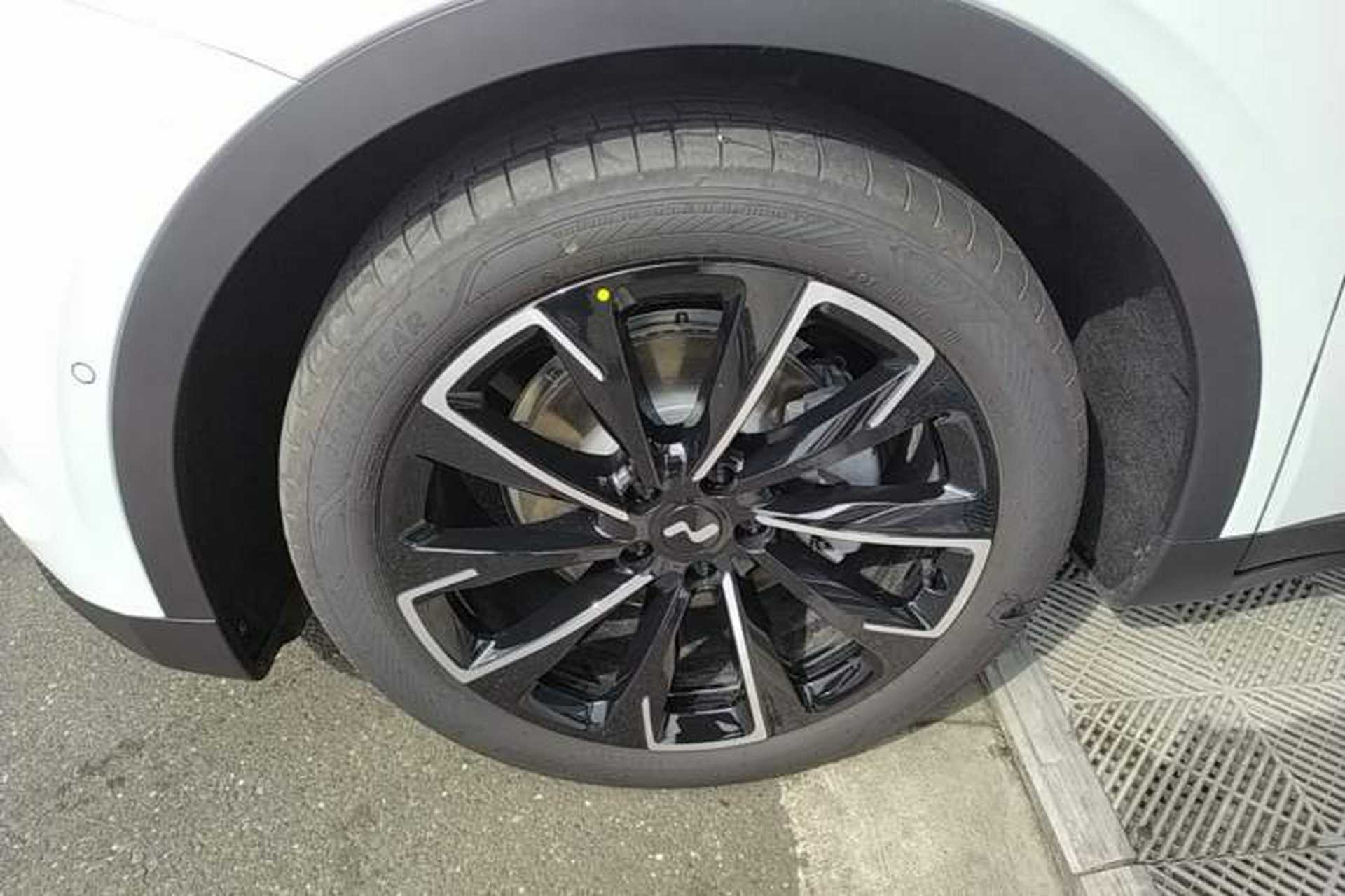 Used ONVO L60 2025 Model—60 kWh Rear-Wheel-Drive Version Left Front Wheel Hub