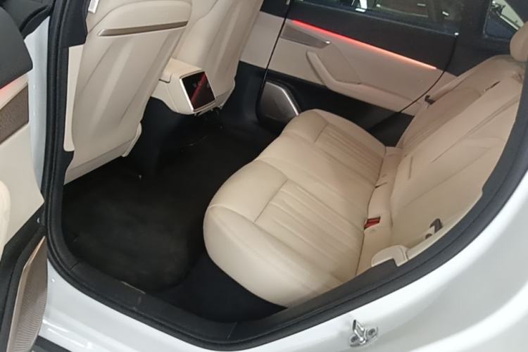 Used ONVO L60 2025 Model—60 kWh Rear-Wheel-Drive Version Left Rear Seat