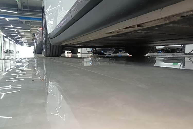 Used ONVO L60 2025 Model—60 kWh Rear-Wheel-Drive Version Left Side Sill
