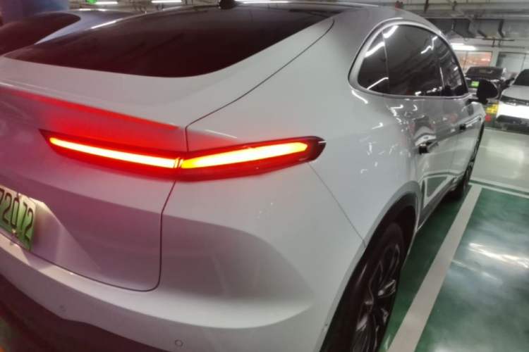 Used ONVO L60 2025 Model—60 kWh Rear-Wheel-Drive Version Right Rear Taillight