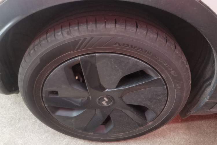 Used ONVO L60 2025 Model—60 kWh Rear-Wheel-Drive Version Right Rear Wheel Hub