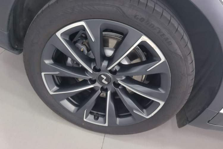 Used ONVO L60 2025 Model—85 kWh All-Wheel-Drive Version Right Rear Wheel Hub