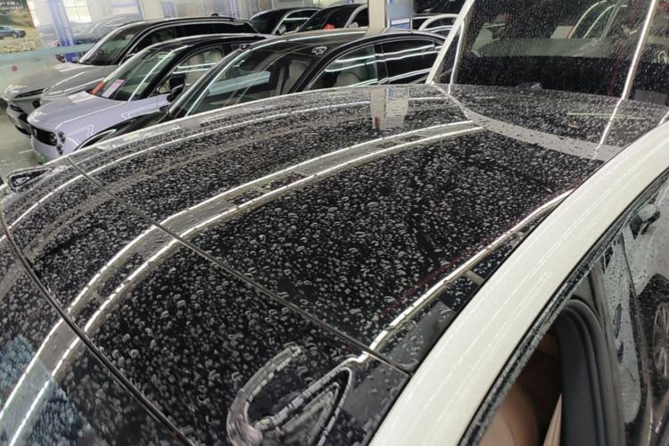Used ONVO L60 2025 Model—60 kWh All-Wheel-Drive Version Roof
