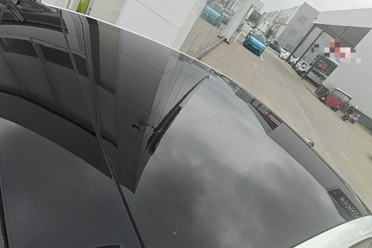 Used ONVO L60 2025 Model—60 kWh Rear-Wheel-Drive Version Roof