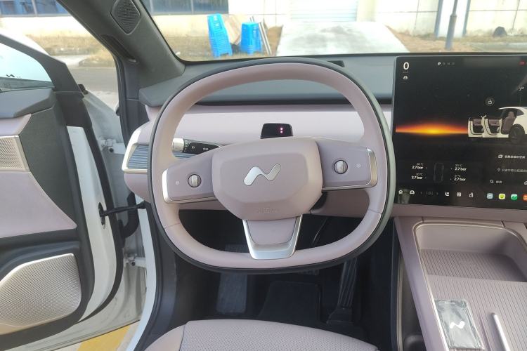 Used ONVO L60 2025 Model—60 kWh Rear-Wheel-Drive Version Steering Wheel