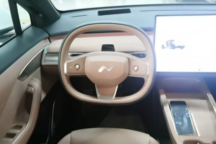 Used ONVO L60 2025 Model—60 kWh All-Wheel-Drive Version Steering Wheel