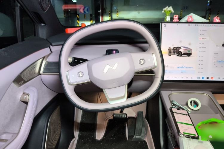 Used ONVO L60 2025 Model—60 kWh All-Wheel-Drive Version Steering Wheel