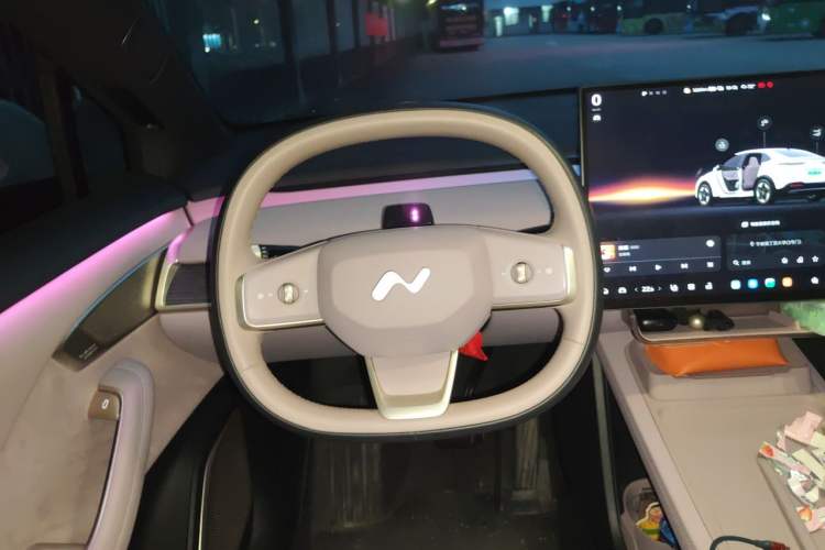 Used ONVO L60 2025 Model—60 kWh Rear-Wheel-Drive Version Steering Wheel