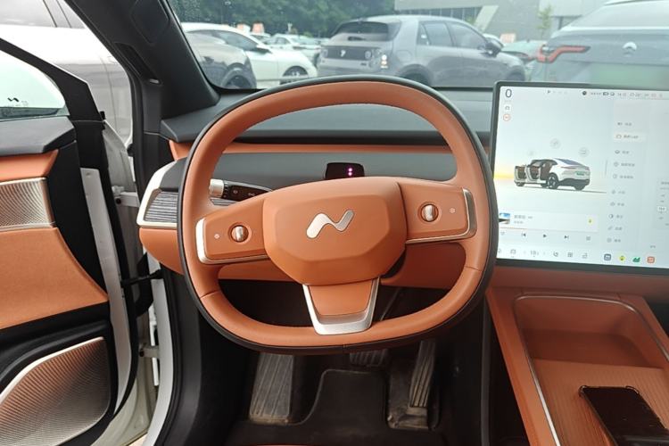 Used ONVO L60 2025 Model—60 kWh Rear-Wheel-Drive Version Steering Wheel