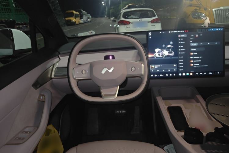 Used ONVO L60 2025 Model—60 kWh All-Wheel-Drive Version Steering Wheel