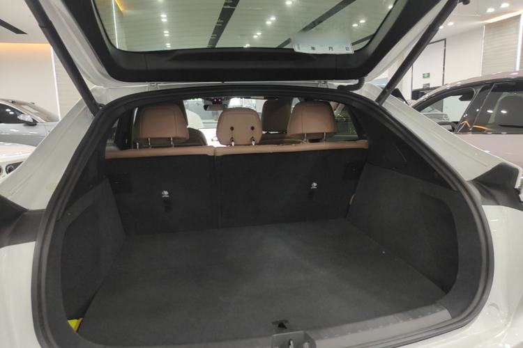 Used ONVO L60 2025 Model—60 kWh All-Wheel-Drive Version Trunk
