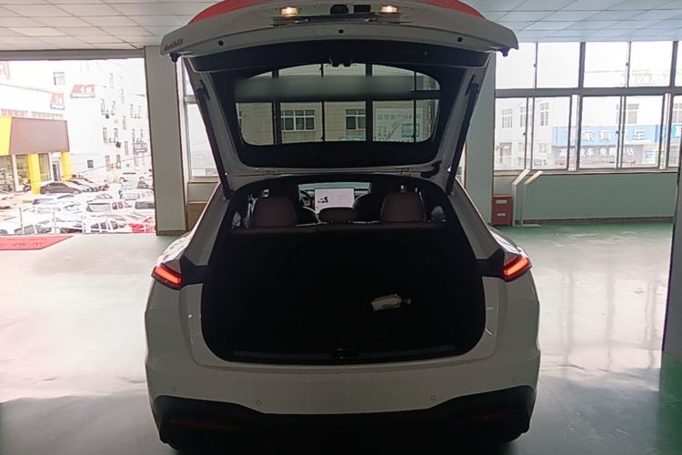 Used ONVO L60 2025 Model—60 kWh All-Wheel-Drive Version Trunk