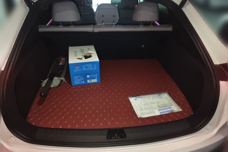 Used ONVO L60 2025 Model—60 kWh Rear-Wheel-Drive Version Trunk