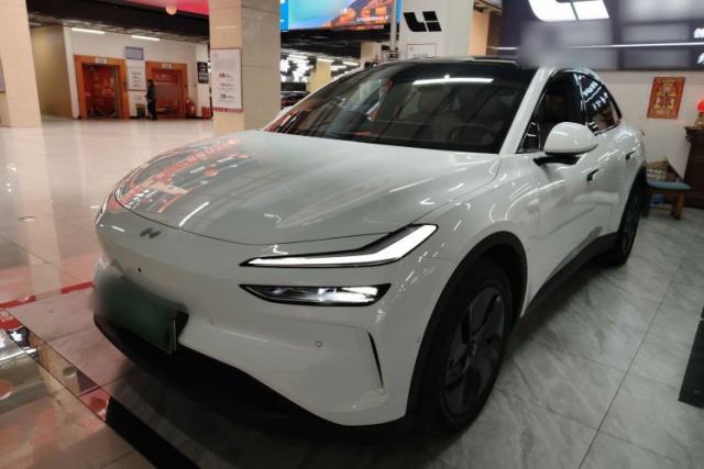 Used ONVO L60 2025 Model—85 kWh All-Wheel-Drive Version