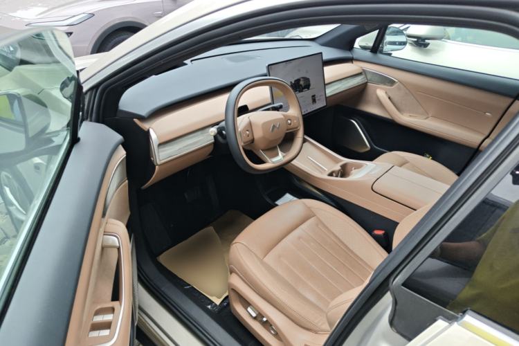 Used ONVO L60 2025 Model—60 kWh All-Wheel-Drive Version Driver Seat
