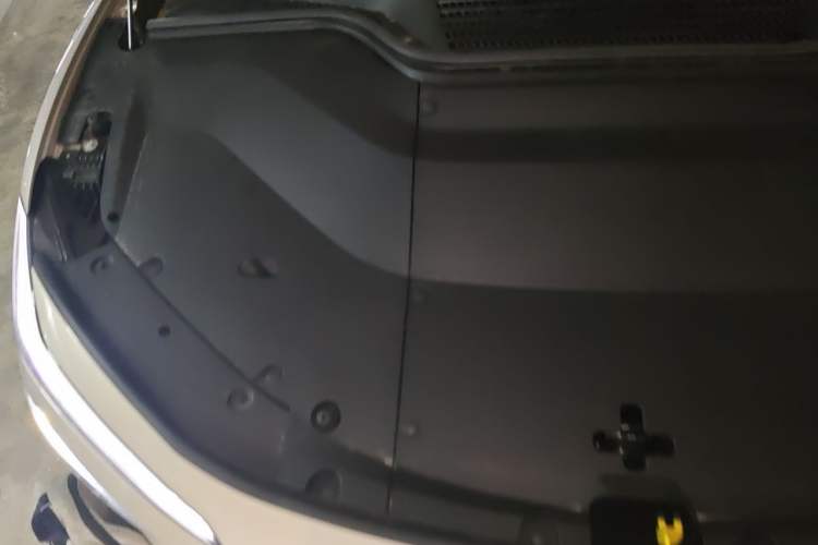 Used ONVO L60 2025 Model—60 kWh Rear-Wheel-Drive Version Engine Bay Right