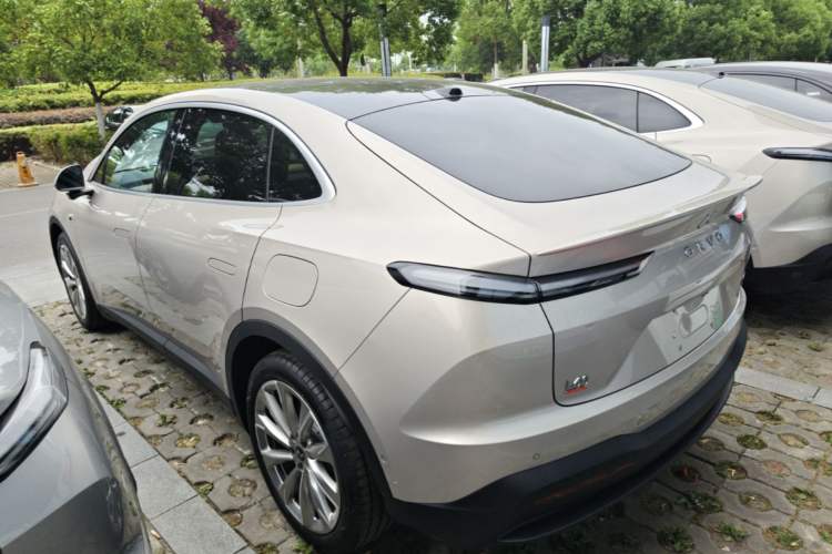 Used ONVO L60 2025 Model—60 kWh All-Wheel-Drive Version Exterior 2