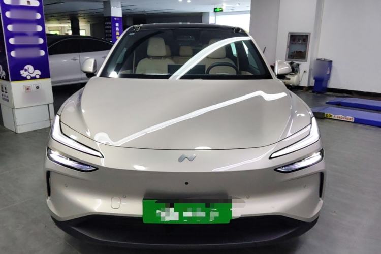 Used ONVO L60 2025 Model—60 kWh All-Wheel-Drive Version Front