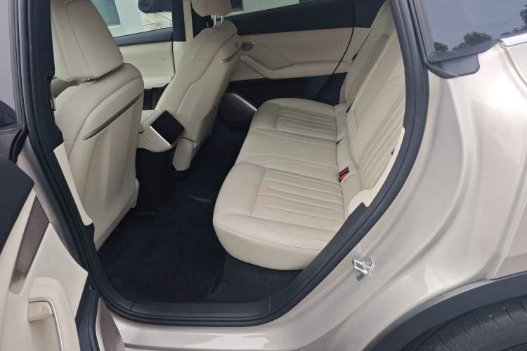 Used ONVO L60 2025 Model—60 kWh Rear-Wheel-Drive Version Left Rear Seat