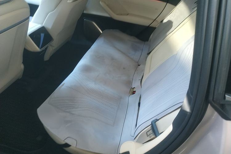 Used ONVO L60 2025 Model—60 kWh Rear-Wheel-Drive Version Left Rear Seat