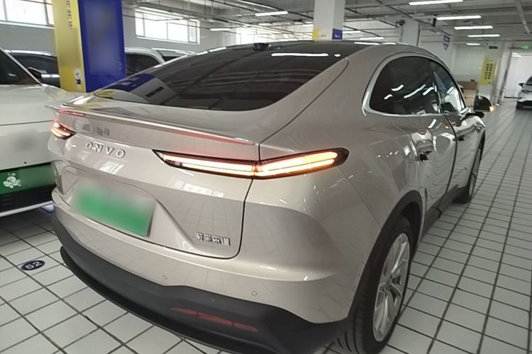 Used ONVO L60 2025 Model—60 kWh All-Wheel-Drive Version Rear Right 45 Deg