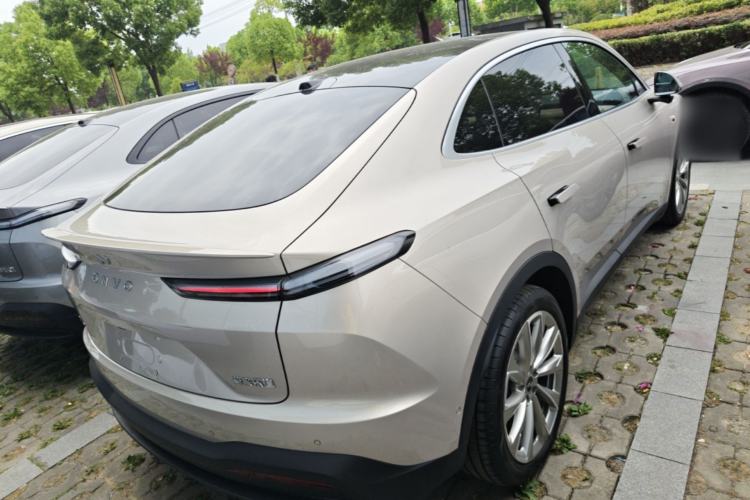 Used ONVO L60 2025 Model—60 kWh All-Wheel-Drive Version Rear Right 45 Deg