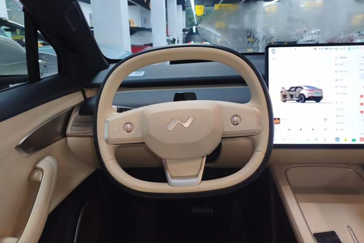 Used ONVO L60 2025 Model—60 kWh All-Wheel-Drive Version Steering Wheel
