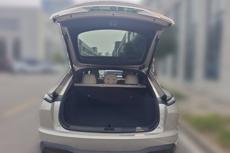 Used ONVO L60 2025 Model—60 kWh Rear-Wheel-Drive Version Trunk