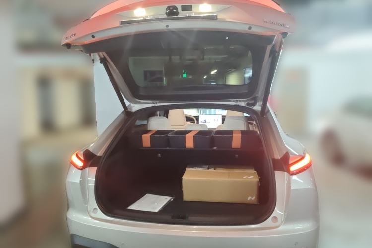 Used ONVO L60 2025 Model—60 kWh Rear-Wheel-Drive Version Trunk