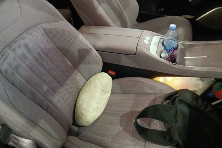 Used ONVO L60 2026 Model, 60kWh Success Achieved Edition Right Front Seat