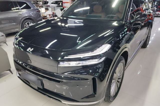 Used ONVO Luxeed L90 2025 Model—Ultra Six-Seater Version