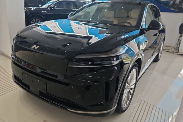 Used ONVO Luxeed L90 2025 Model—Ultra Six-Seater Version