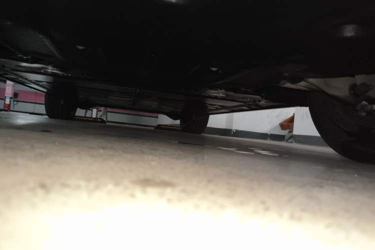 Used ONVO Luxeed L90 2025 Model—Max Six-Seater Version Chassis Front