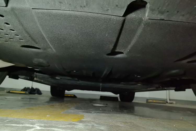 Used ONVO Luxeed L90 2025 Model—Max Six-Seater Version Chassis Front