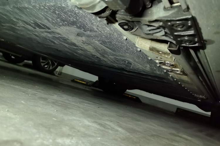 Used ONVO Luxeed L90 2025 Model—Max Six-Seater Version Chassis Front Left