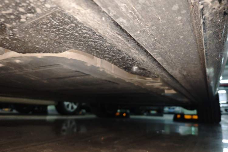 Used ONVO Luxeed L90 2025 Model—Max Six-Seater Version Chassis Front Left