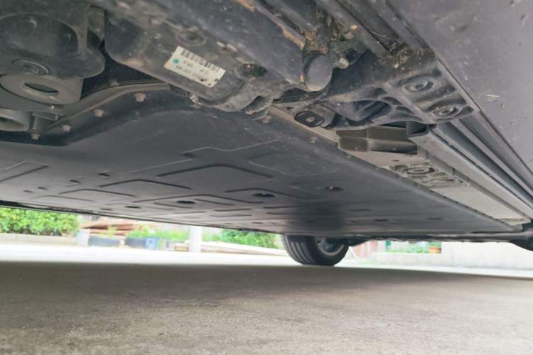 Used ONVO Luxeed L90 2025 Model—Max Six-Seater Version Chassis Front Left