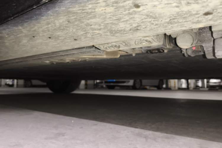 Used ONVO Luxeed L90 2025 Model—Pro Six-Seater Version Chassis Front Right